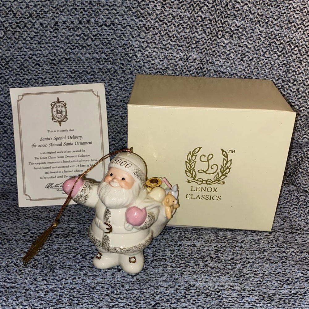 Lenox 2000 Ornament -"Santa's Special Delivery"  with COA Box EUC 24 Karat Gold
